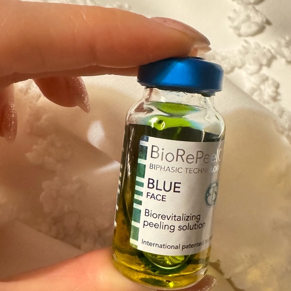 BioRePeel blue one (1) vial made in Italy - Picture 3 of 5